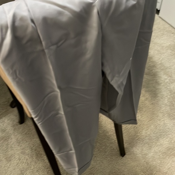 Dress pants $15 - Picture 3 of 3
